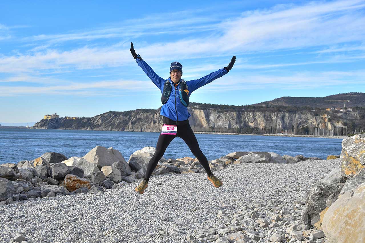 Runner alla Corsa della Bora 2027, Trieste Ultra Trail (ph. IoSonoFVG)