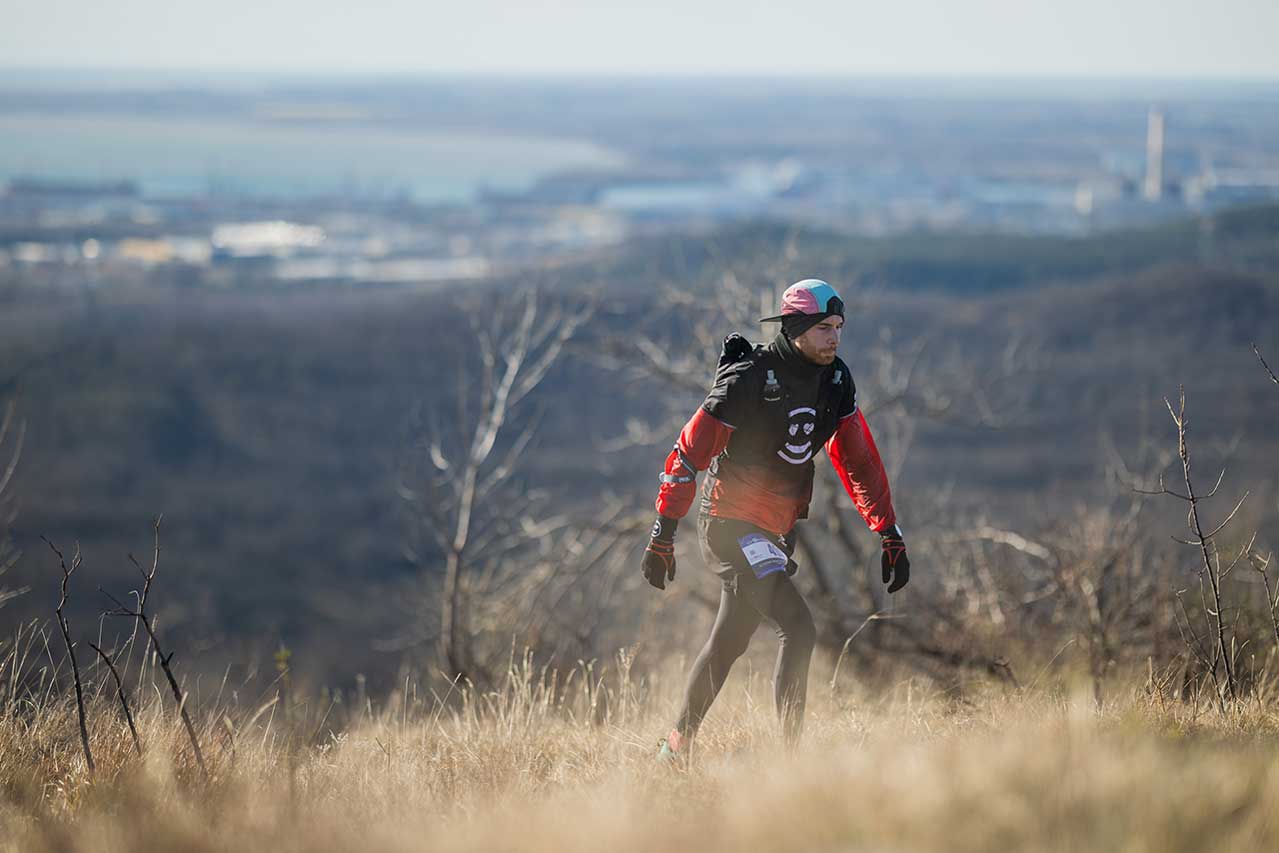 Runner alla Corsa della Bora 2027, Trieste Ultra Trail (ph. IoSonoFVG)