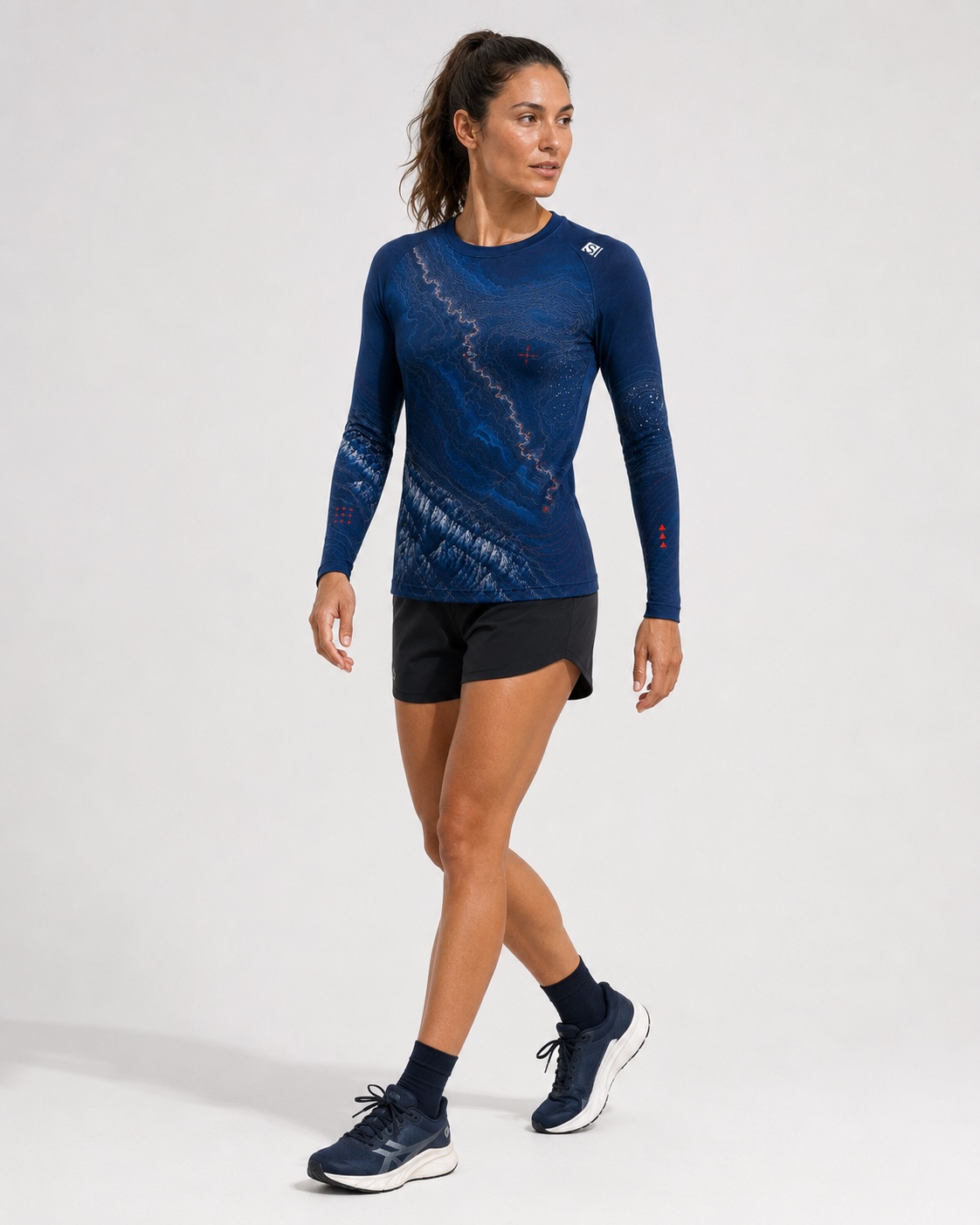 Donna con maglia Corsa della Bora 2027